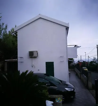 דירה Appartamento Di Due Piani A Taureana/Palmi *