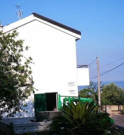דירה Appartamento Di Due Piani A Taureana/Palmi